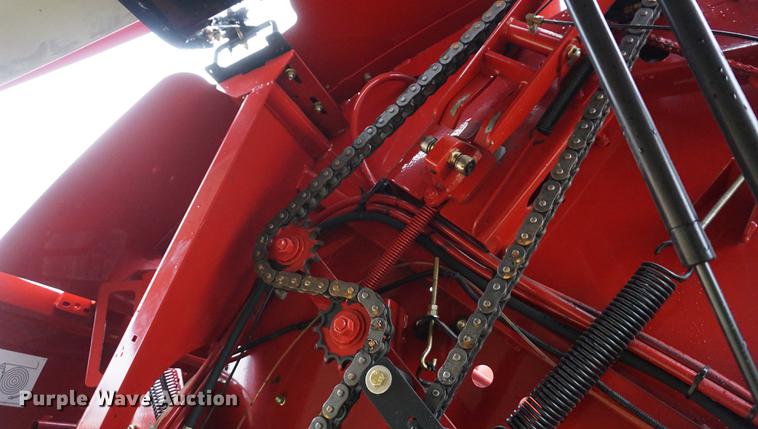 image for item DB0465 2014 New Holland Rollbelt 560 specialty crop round baler