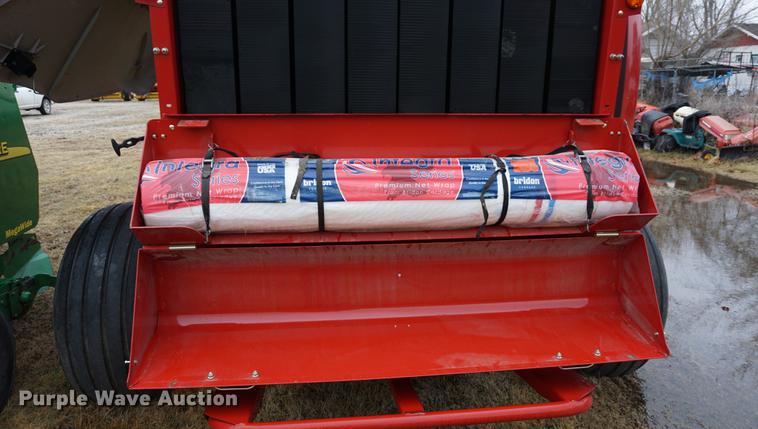 image for item DB0465 2014 New Holland Rollbelt 560 specialty crop round baler