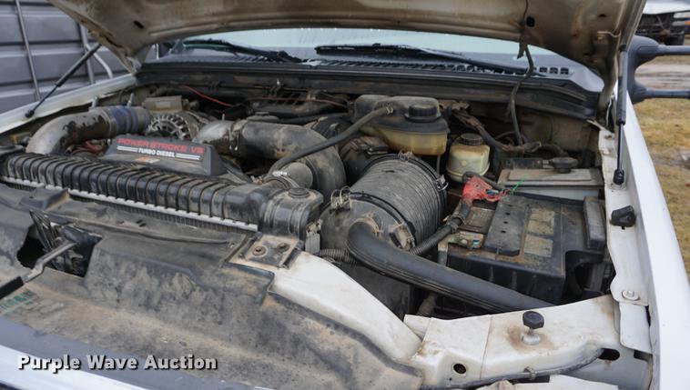 image for item DB0467 2004 Ford F350 Super Duty bale bed pickup truck