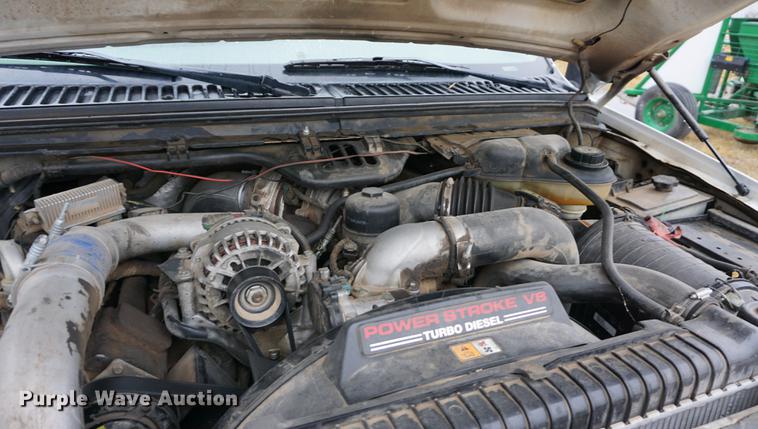 image for item DB0467 2004 Ford F350 Super Duty bale bed pickup truck