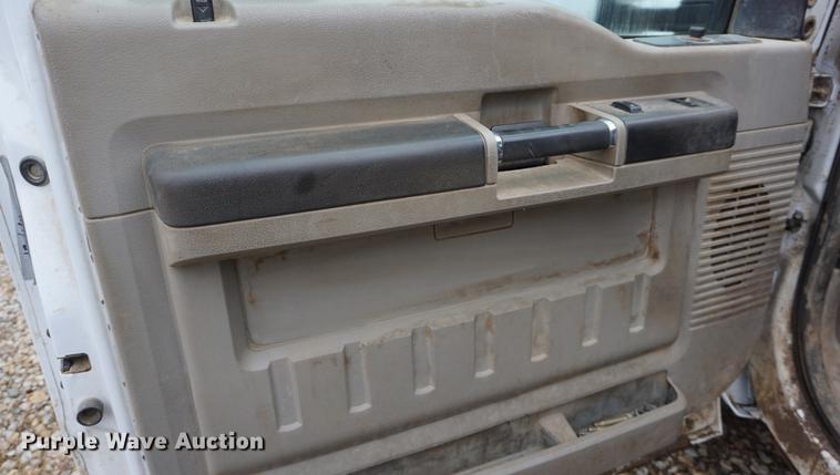 image for item DB0468 2010 Ford F550 bale bed truck