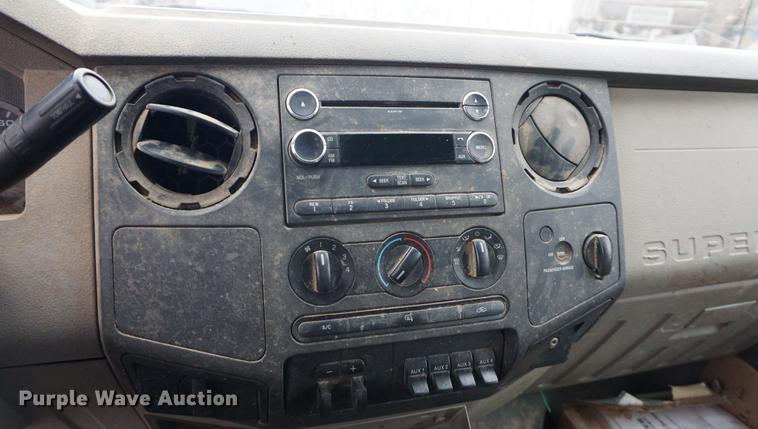 image for item DB0468 2010 Ford F550 bale bed truck