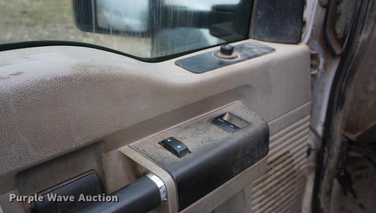 image for item DB0468 2010 Ford F550 bale bed truck