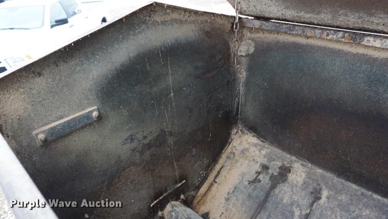 image for item DB0468 2010 Ford F550 bale bed truck