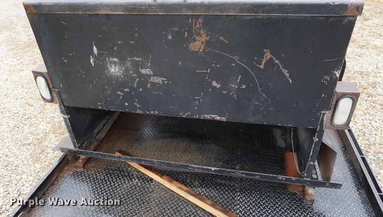 image for item DB0468 2010 Ford F550 bale bed truck