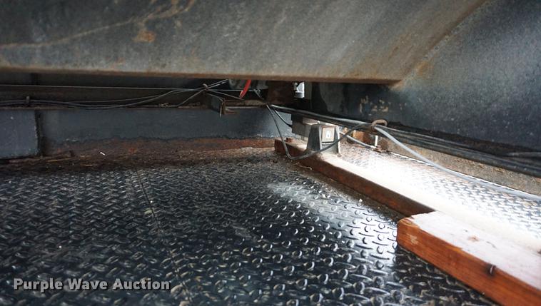 image for item DB0468 2010 Ford F550 bale bed truck