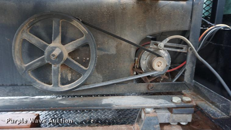 image for item DB0468 2010 Ford F550 bale bed truck