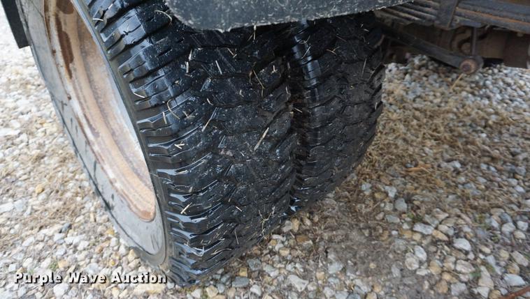 image for item DB0468 2010 Ford F550 bale bed truck