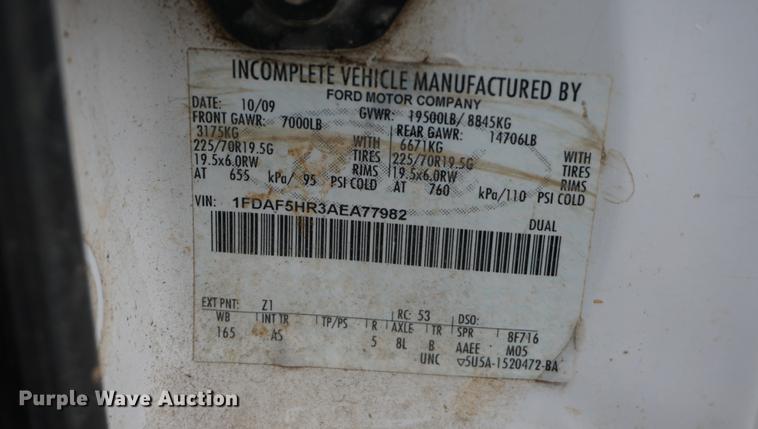 image for item DB0468 2010 Ford F550 bale bed truck