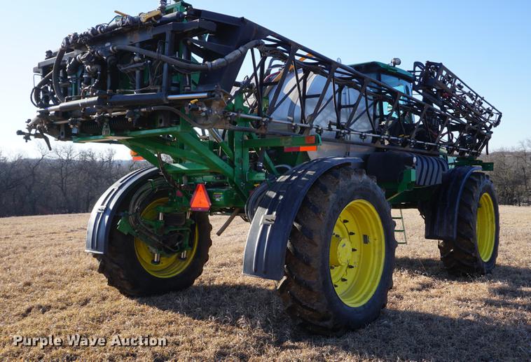 image for item DB0490 2012 John Deere 4940 self-propelled sprayer