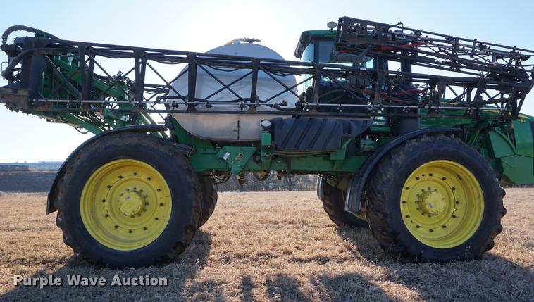 image for item DB0490 2012 John Deere 4940 self-propelled sprayer