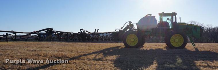 image for item DB0490 2012 John Deere 4940 self-propelled sprayer