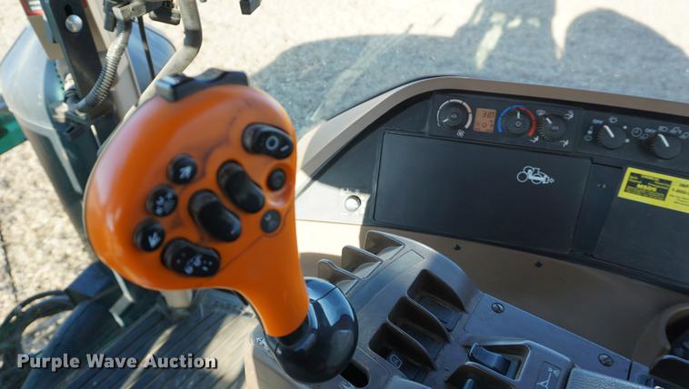 image for item DB0490 2012 John Deere 4940 self-propelled sprayer