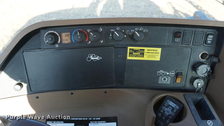 image for item DB0490 2012 John Deere 4940 self-propelled sprayer