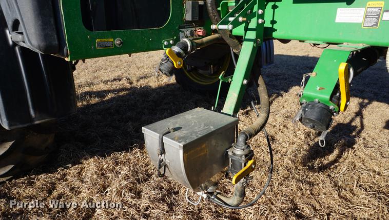 image for item DB0490 2012 John Deere 4940 self-propelled sprayer