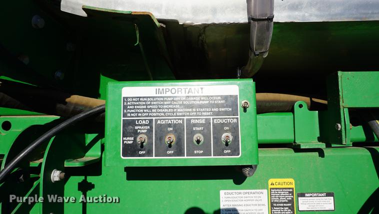 image for item DB0490 2012 John Deere 4940 self-propelled sprayer
