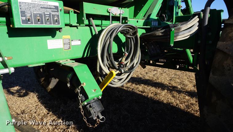 image for item DB0490 2012 John Deere 4940 self-propelled sprayer
