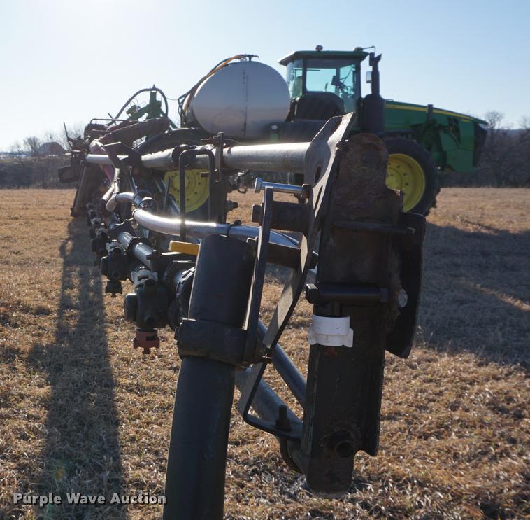 image for item DB0490 2012 John Deere 4940 self-propelled sprayer