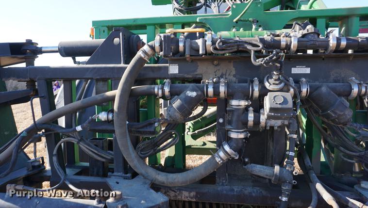 image for item DB0490 2012 John Deere 4940 self-propelled sprayer