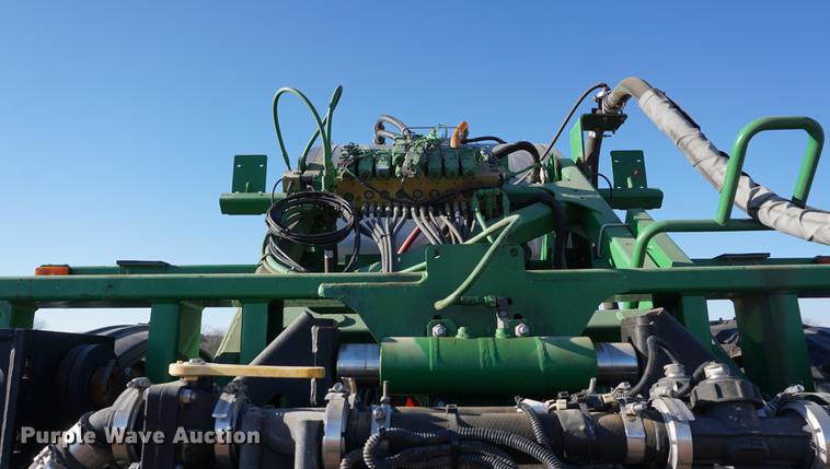 image for item DB0490 2012 John Deere 4940 self-propelled sprayer