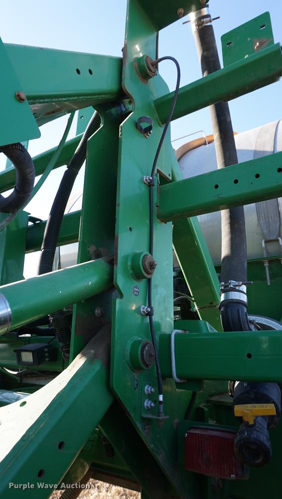 image for item DB0490 2012 John Deere 4940 self-propelled sprayer