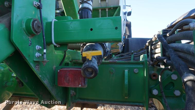 image for item DB0490 2012 John Deere 4940 self-propelled sprayer