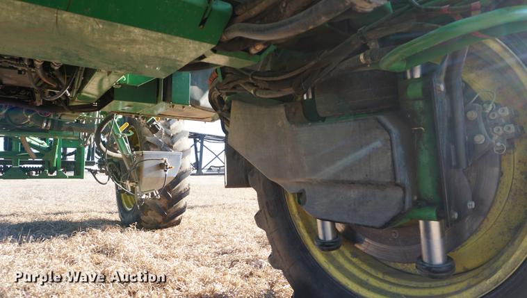 image for item DB0490 2012 John Deere 4940 self-propelled sprayer