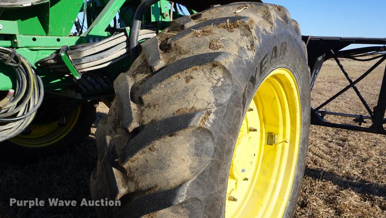 image for item DB0490 2012 John Deere 4940 self-propelled sprayer