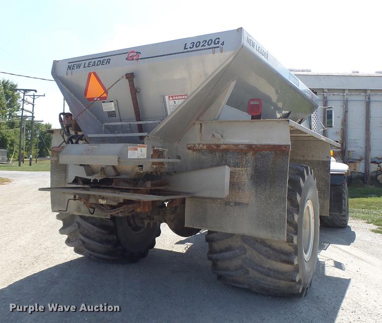image for item DB1470 1996 International 2554 dry spreader applicator truck