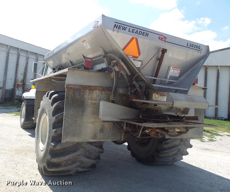 image for item DB1470 1996 International 2554 dry spreader applicator truck