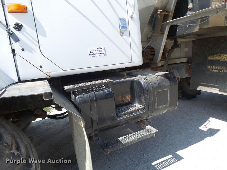 image for item DB1470 1996 International 2554 dry spreader applicator truck