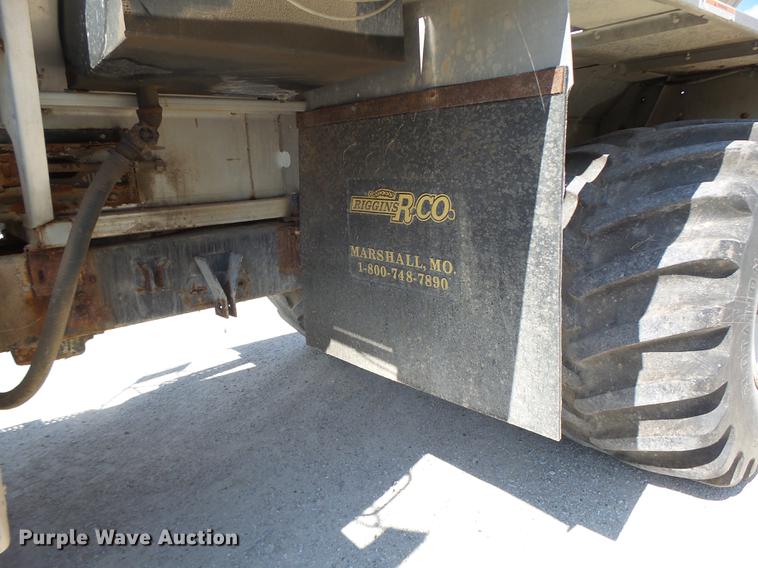 image for item DB1470 1996 International 2554 dry spreader applicator truck