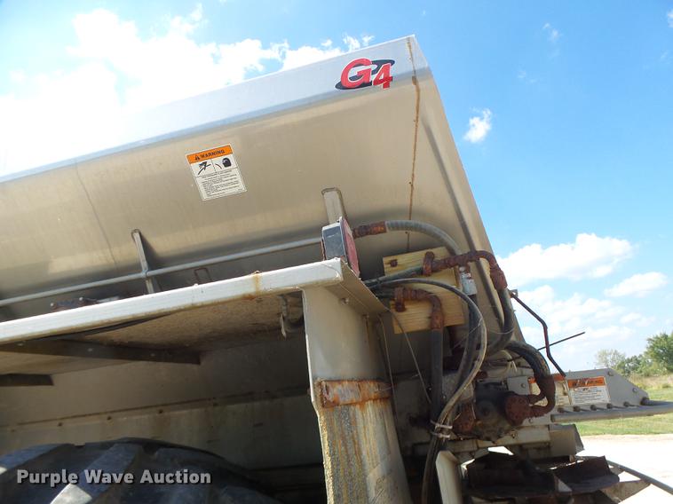 image for item DB1470 1996 International 2554 dry spreader applicator truck