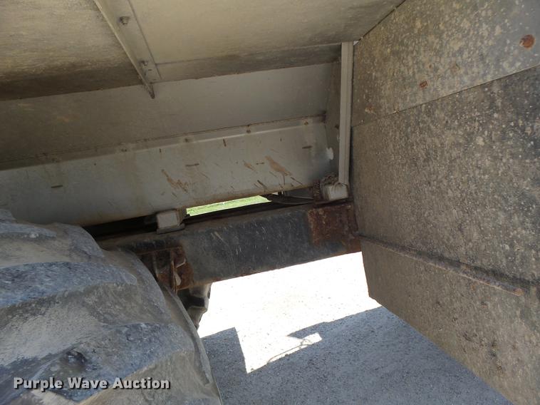 image for item DB1470 1996 International 2554 dry spreader applicator truck