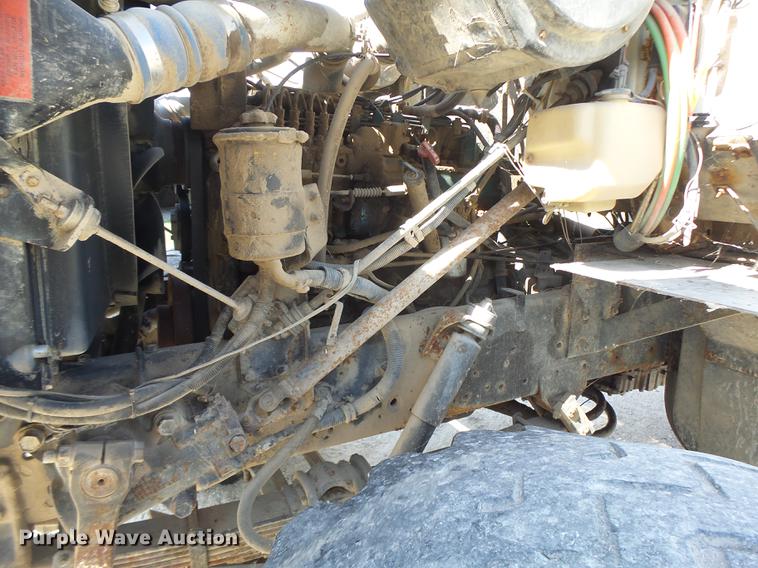 image for item DB1470 1996 International 2554 dry spreader applicator truck