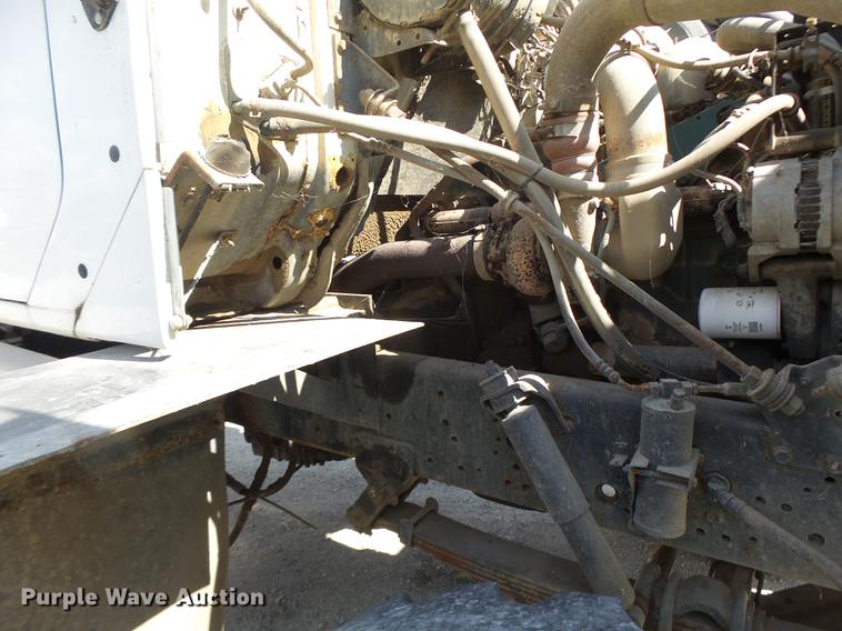 image for item DB1470 1996 International 2554 dry spreader applicator truck