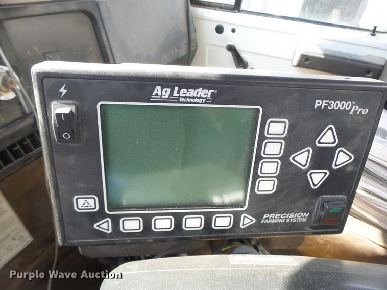 image for item DB1470 1996 International 2554 dry spreader applicator truck