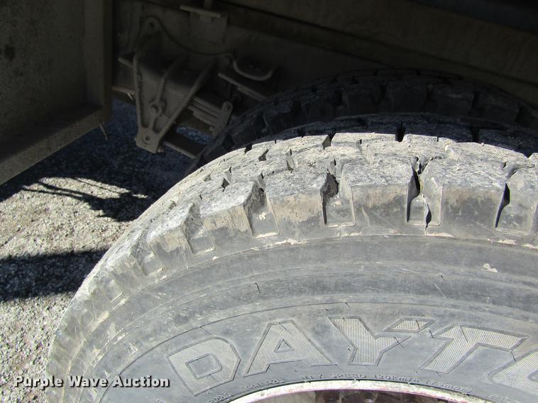 image for item DB5960 1991 International 4900 nurse tank truck