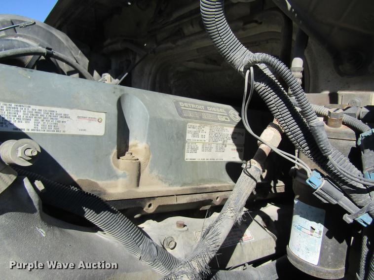 image for item DB5961 2001 Volvo VNM semi truck