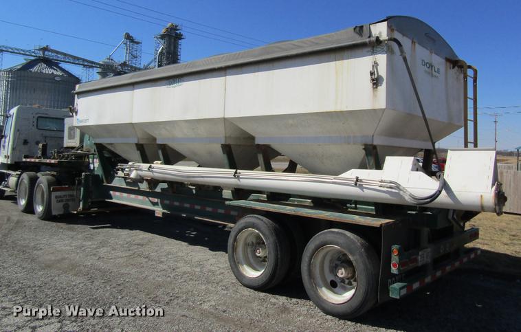 image for item DB5962 2010 Doyle dry fertilizer tender trailer