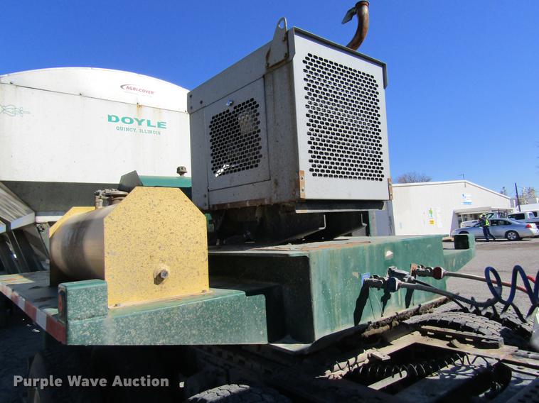 image for item DB5962 2010 Doyle dry fertilizer tender trailer