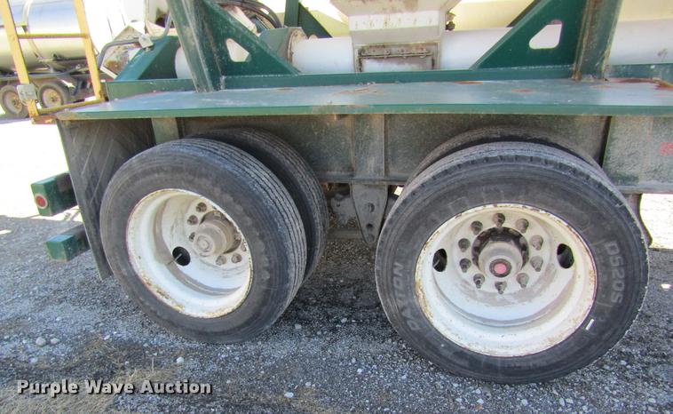 image for item DB5962 2010 Doyle dry fertilizer tender trailer
