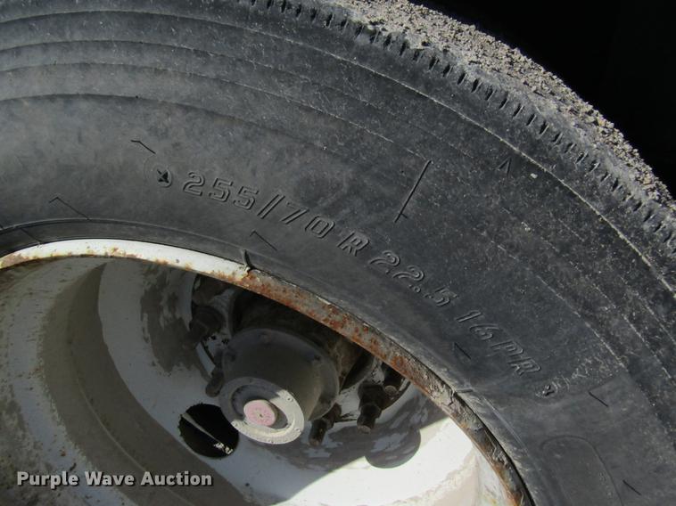 image for item DB5962 2010 Doyle dry fertilizer tender trailer