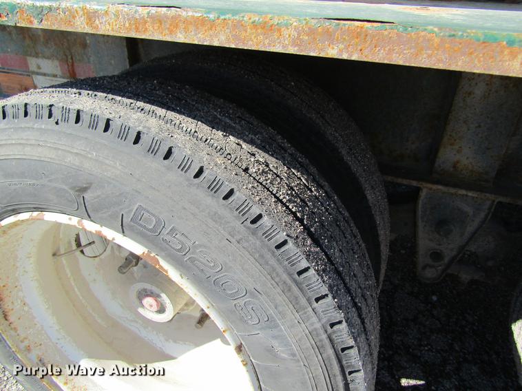 image for item DB5962 2010 Doyle dry fertilizer tender trailer