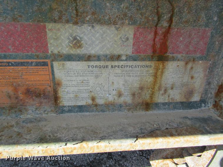 image for item DB5962 2010 Doyle dry fertilizer tender trailer