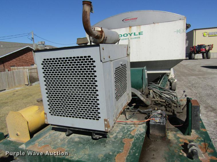 image for item DB5962 2010 Doyle dry fertilizer tender trailer