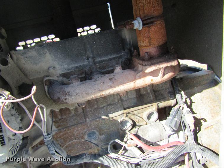 image for item DB5962 2010 Doyle dry fertilizer tender trailer