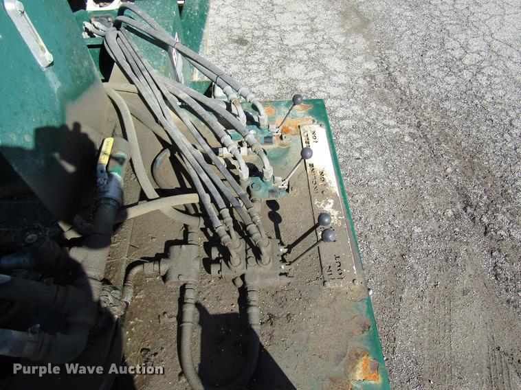 image for item DB5962 2010 Doyle dry fertilizer tender trailer