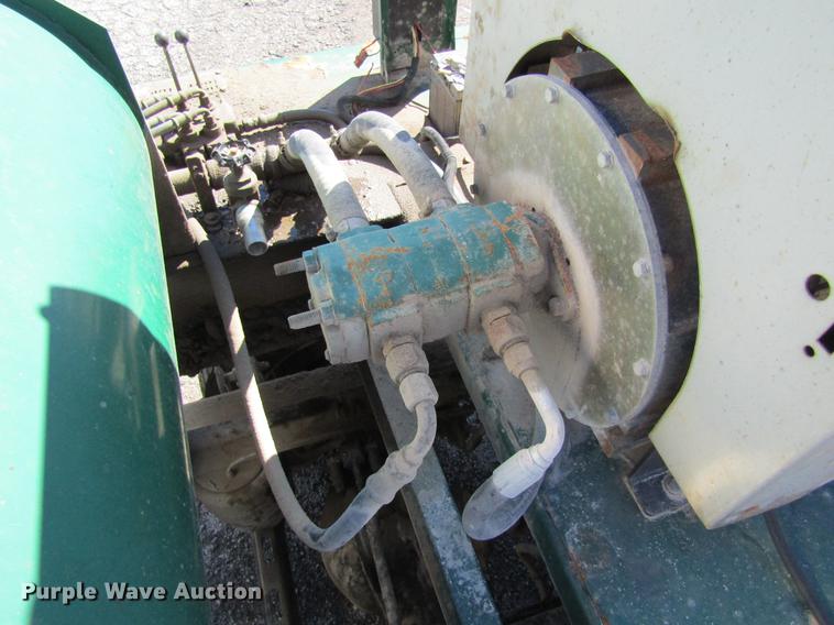 image for item DB5962 2010 Doyle dry fertilizer tender trailer