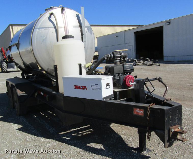 image for item DB5963 1998 Behnke nurse tank trailer